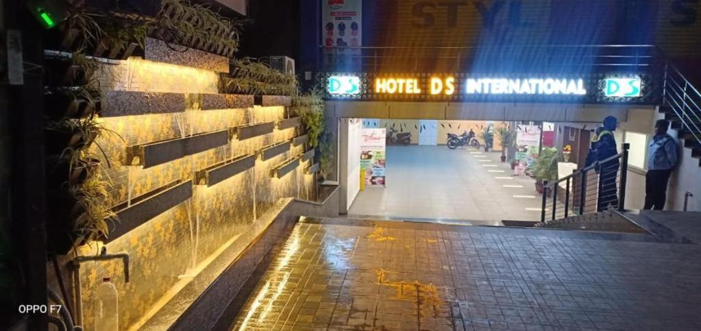Hotel Ds International Jamshedpur Eksteriør billede